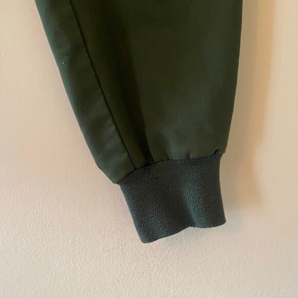 FIGS Dark Moss Green Tansen Jogger Scrub Pants Uniform Men's size Small Short - Picture 4 of 8